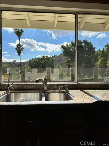 1566 Calle Artigas, Thousand Oaks, CA 91360