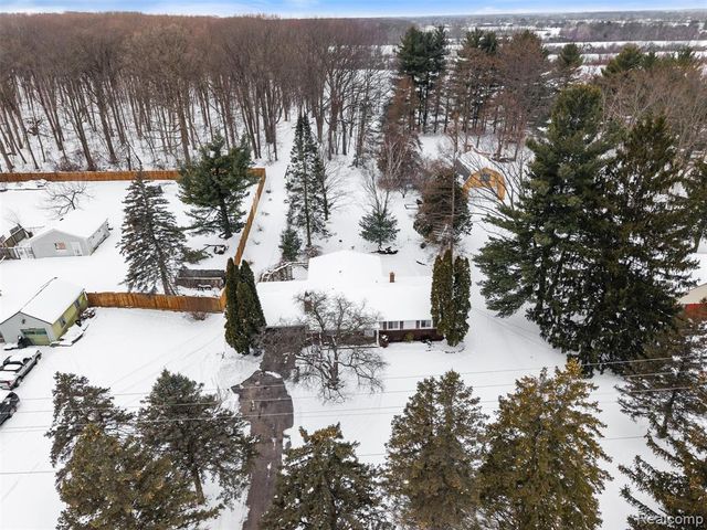 7192 Torrey Road, Swartz Creek, MI 48473