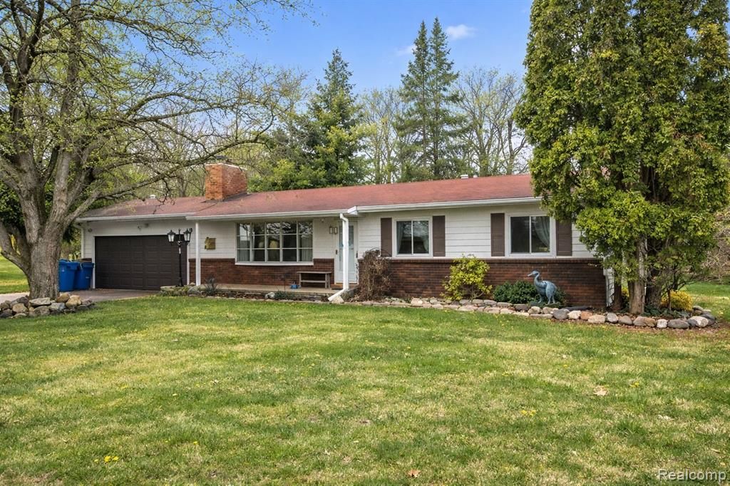 7192 Torrey Road, Swartz Creek, MI 48473