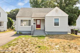 275 Laurel Avenue, Hazlet, NJ 07734