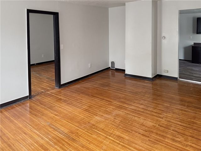 710-712 Jay Street 710, Rochester, NY 14611