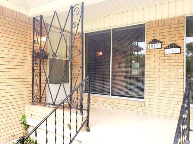 7012 KINGSBURY Drive, Dallas, TX 75231