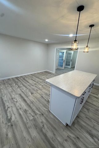 1 Beachwood Drive, Babylon, NY 11702