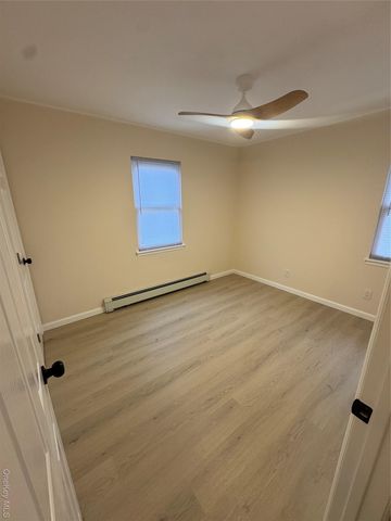 1 Beachwood Drive, Babylon, NY 11702