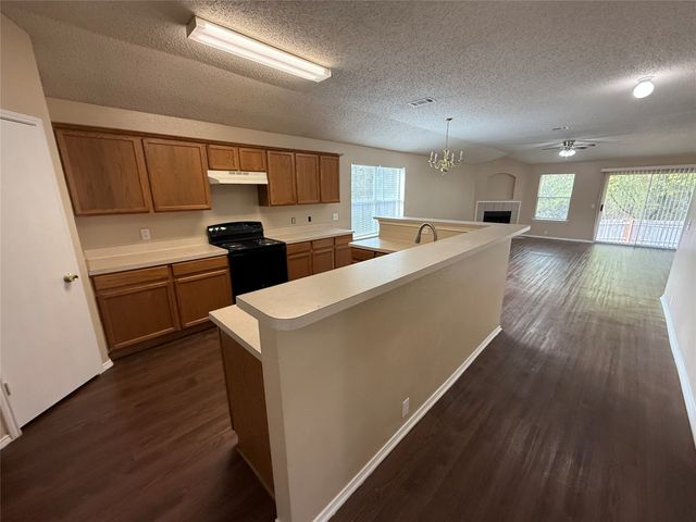 128 Quail Run Drive, Seagoville, TX 75159