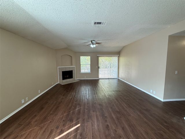 128 Quail Run Drive, Seagoville, TX 75159