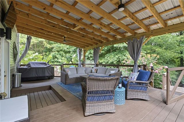 5068 Mc Ever View Drive, Sugar Hill, GA 30518