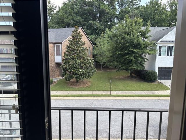 1658 Oakbrook Lake Drive, Norcross, GA 30093