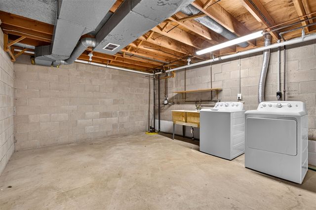 1553 Kipling Court, Saint Joseph, MI 49085