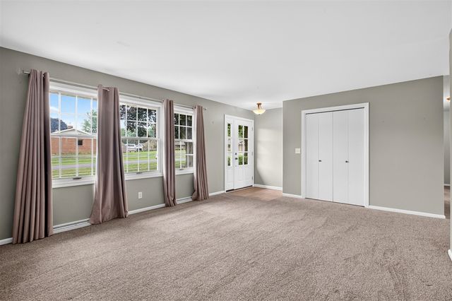 1553 Kipling Court, Saint Joseph, MI 49085