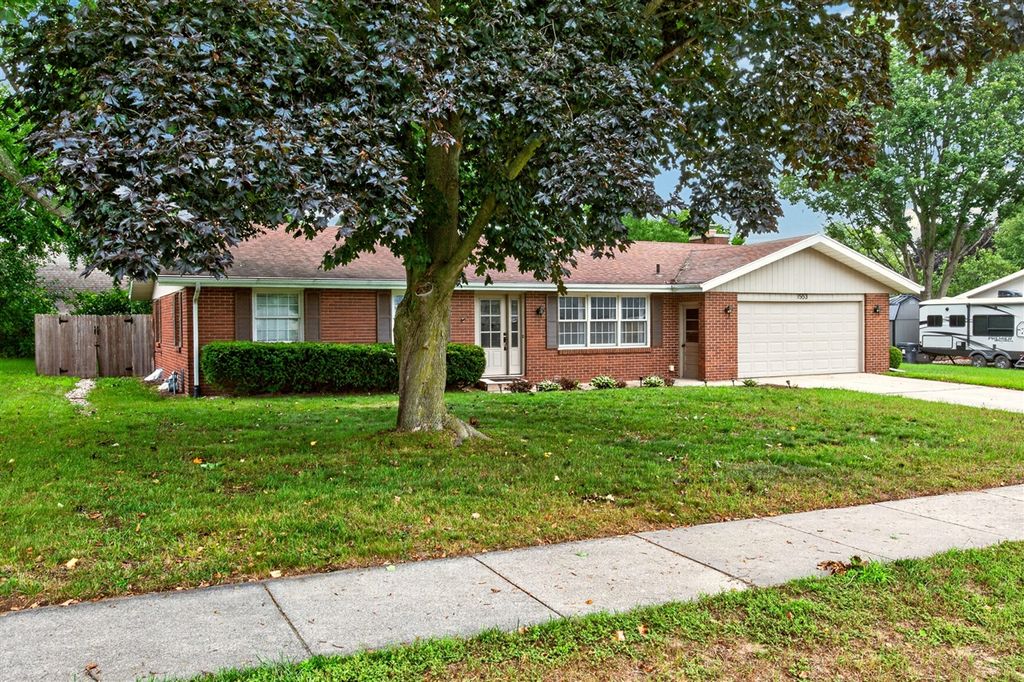 1553 Kipling Court, Saint Joseph, MI 49085
