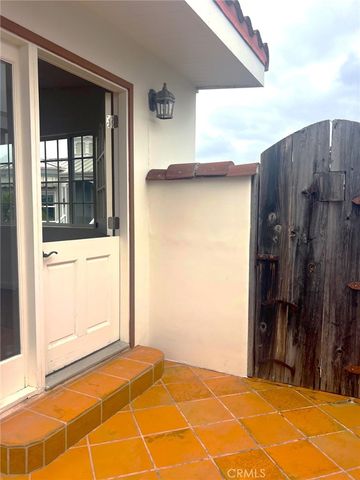 121 Yorktown, Newport Beach, CA 92660