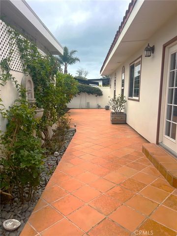 121 Yorktown, Newport Beach, CA 92660