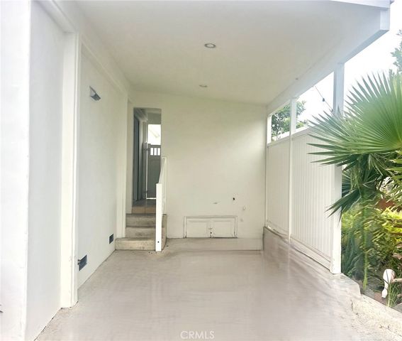 121 Yorktown, Newport Beach, CA 92660