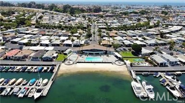 121 Yorktown, Newport Beach, CA 92660