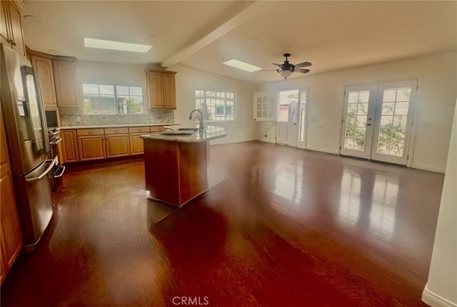 121 Yorktown, Newport Beach, CA 92660