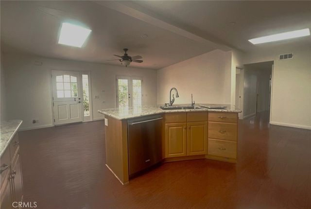 121 Yorktown, Newport Beach, CA 92660