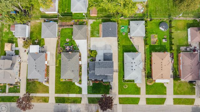 23519 Recreation Street, St Clair Shores, MI 48082
