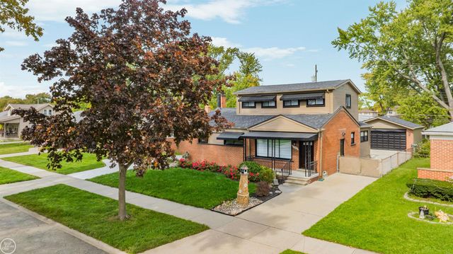 23519 Recreation Street, St Clair Shores, MI 48082