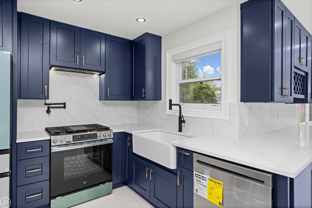 23519 Recreation Street, St Clair Shores, MI 48082