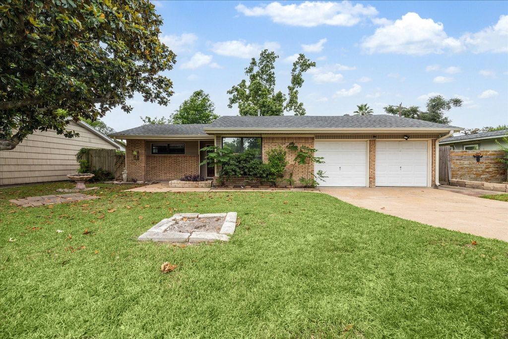 2009 Sedgie Drive, Houston, TX 77080