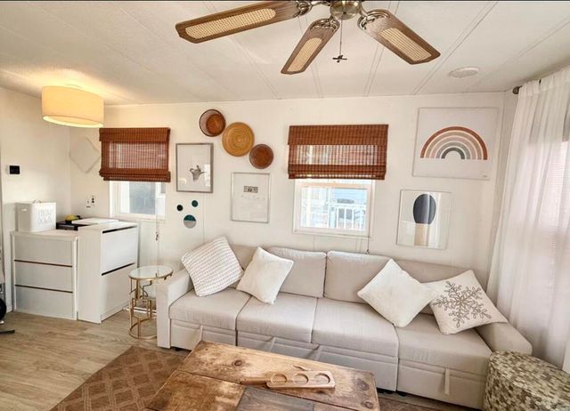 74711 Dillon Rd Spc 1013, Desert Hot Springs, CA 92241