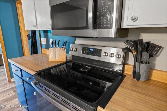 10640 New Haven Rd, New Haven, KY 40051