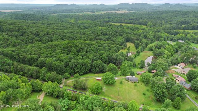 10640 New Haven Rd, New Haven, KY 40051