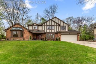38605 Deerwood Court, Northville, MI 48167