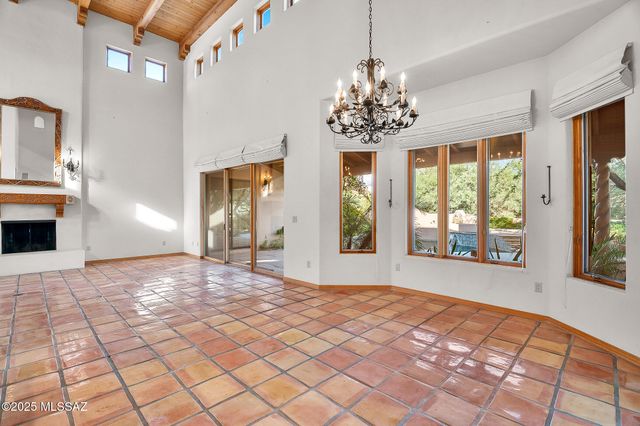 7185 E Desert Moon Loop, Tucson, AZ 85750