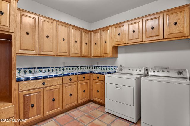 7185 E Desert Moon Loop, Tucson, AZ 85750