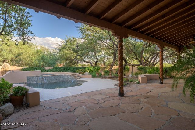 7185 E Desert Moon Loop, Tucson, AZ 85750