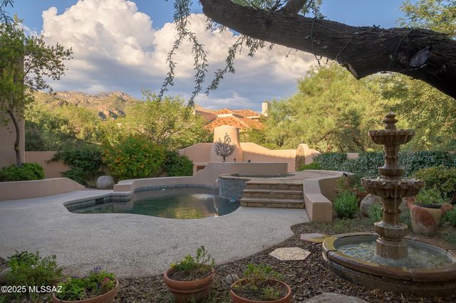 7185 E Desert Moon Loop, Tucson, AZ 85750