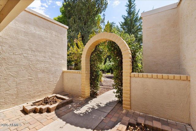 90 Doodlebug Road, Sedona, AZ 86336