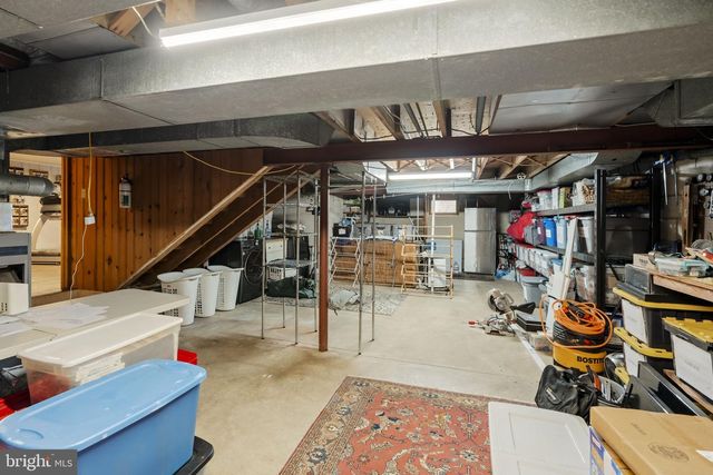 201 HILLCREST RD, New Holland, PA 17557