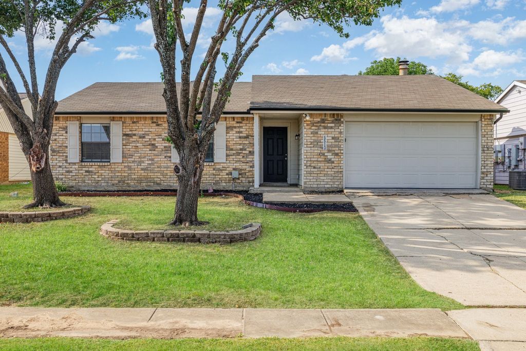 5513 Rearn Drive, The Colony, TX 75056