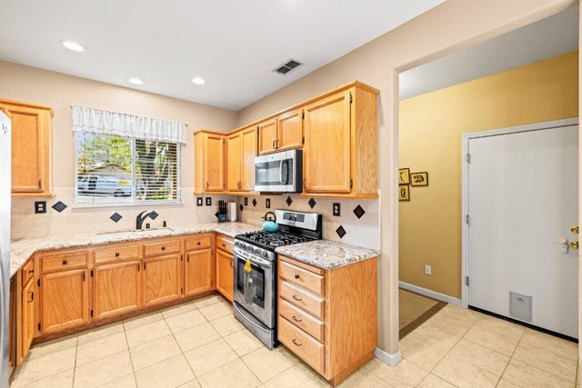 3005 Chimney Ct, Rocklin, CA 95765