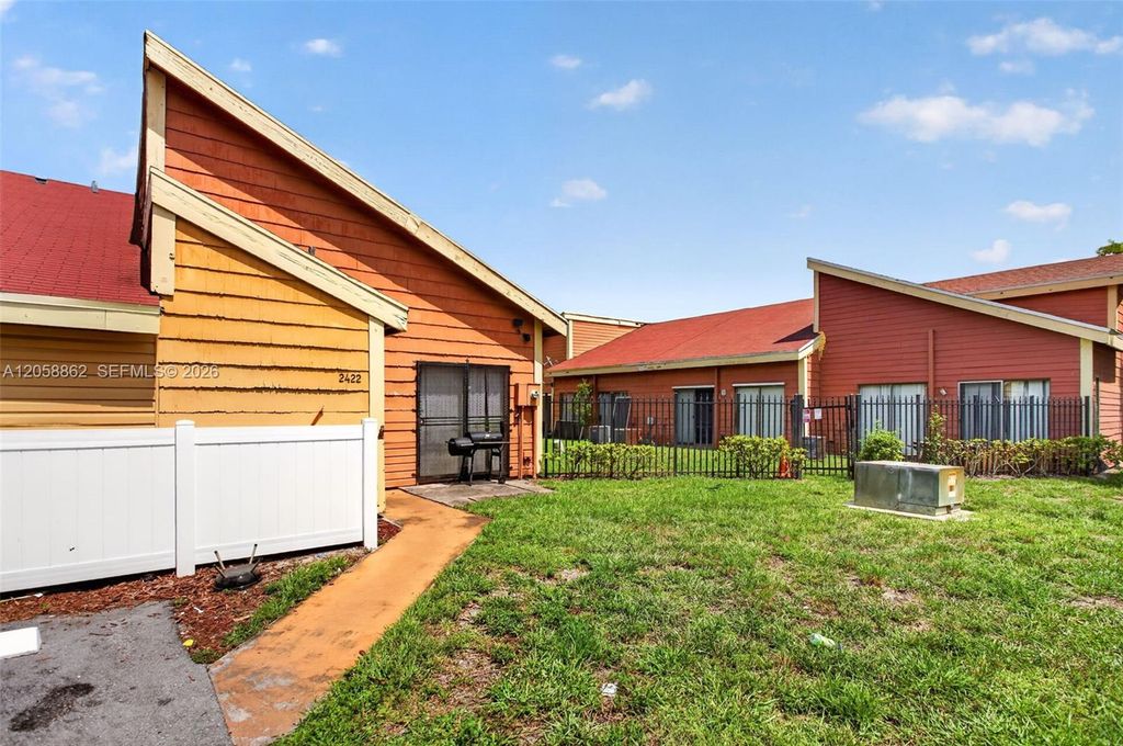2422 NW 55th Terrace, Lauderhill, FL 33313