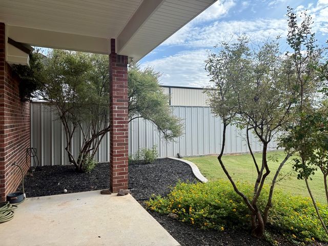 1965 NE 451, Andrews, TX 79714