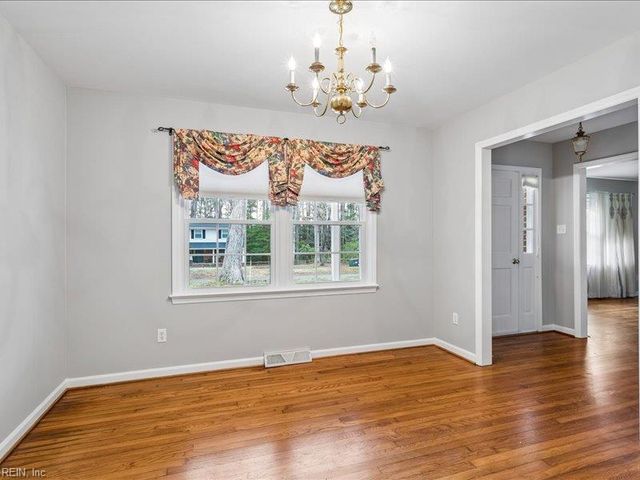 7276 Woody RD, Gloucester, VA 23061