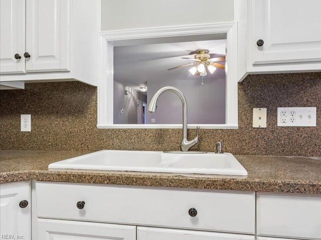 7276 Woody RD, Gloucester, VA 23061