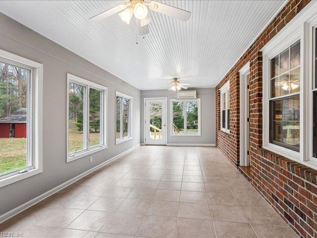 7276 Woody RD, Gloucester, VA 23061