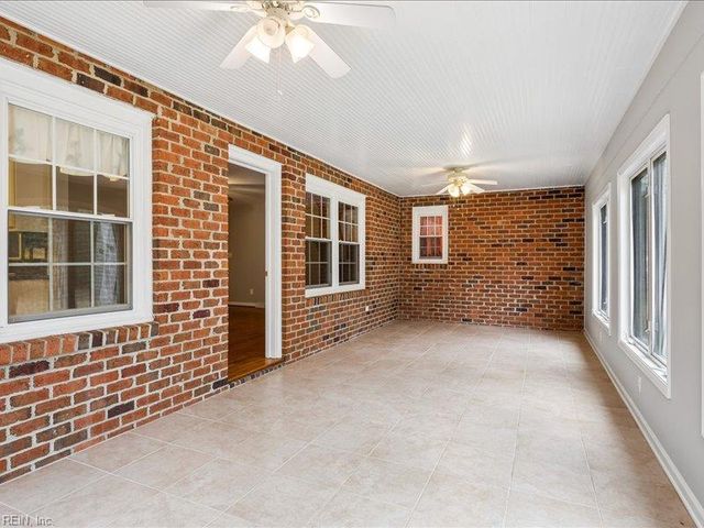 7276 Woody RD, Gloucester, VA 23061