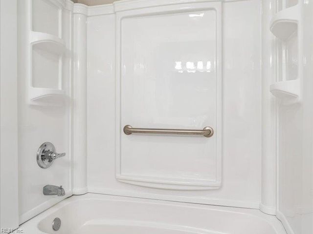 7276 Woody RD, Gloucester, VA 23061