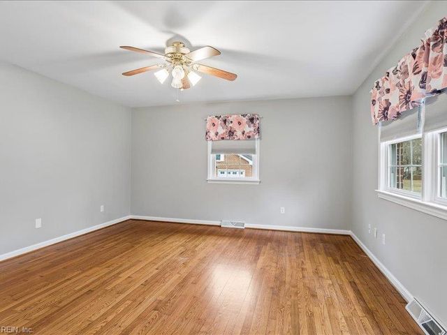 7276 Woody RD, Gloucester, VA 23061