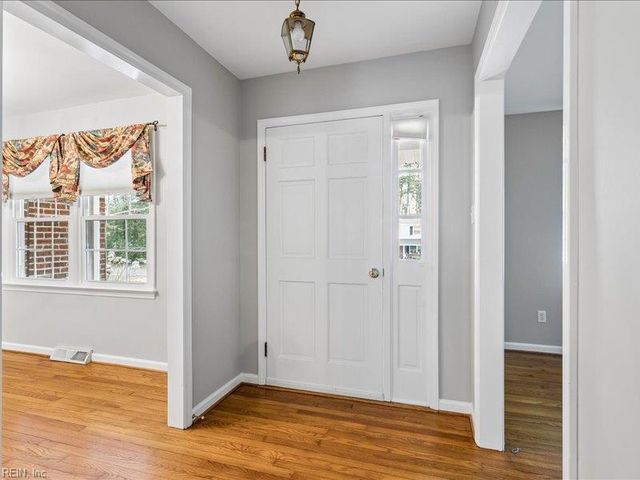 7276 Woody RD, Gloucester, VA 23061