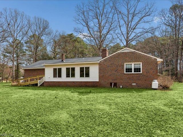7276 Woody RD, Gloucester, VA 23061