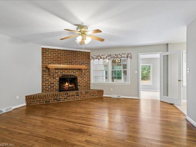 7276 Woody RD, Gloucester, VA 23061