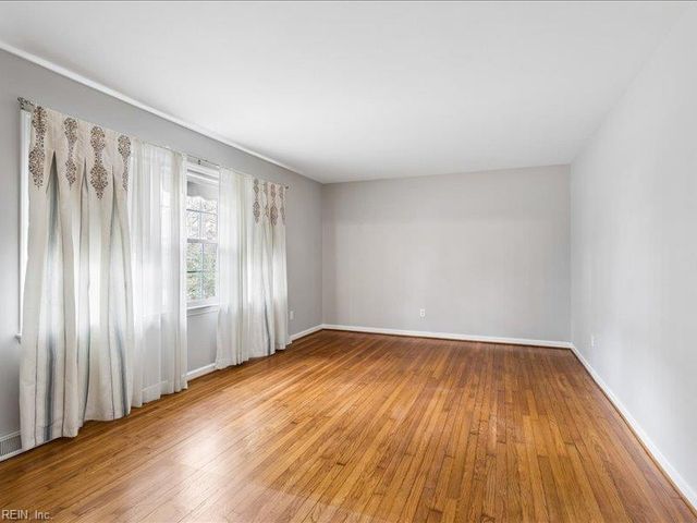 7276 Woody RD, Gloucester, VA 23061