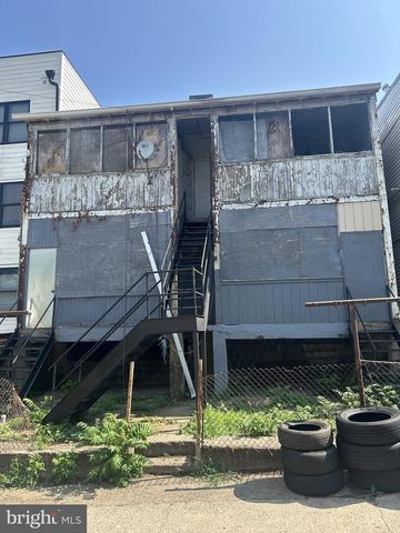 1123 PENN ST NE, Washington, DC 20002